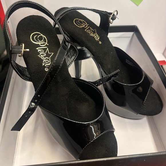 NIB Pleaser Kiss 209 Ankle-Strap Platform Heel✨ - Picture 5 of 9